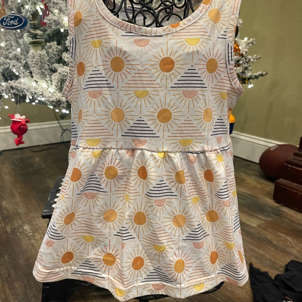 SHEIN Kids Sunburst Pattern Tank Top